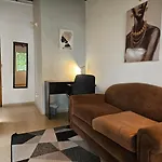 Large Studio Apartment With Balcon