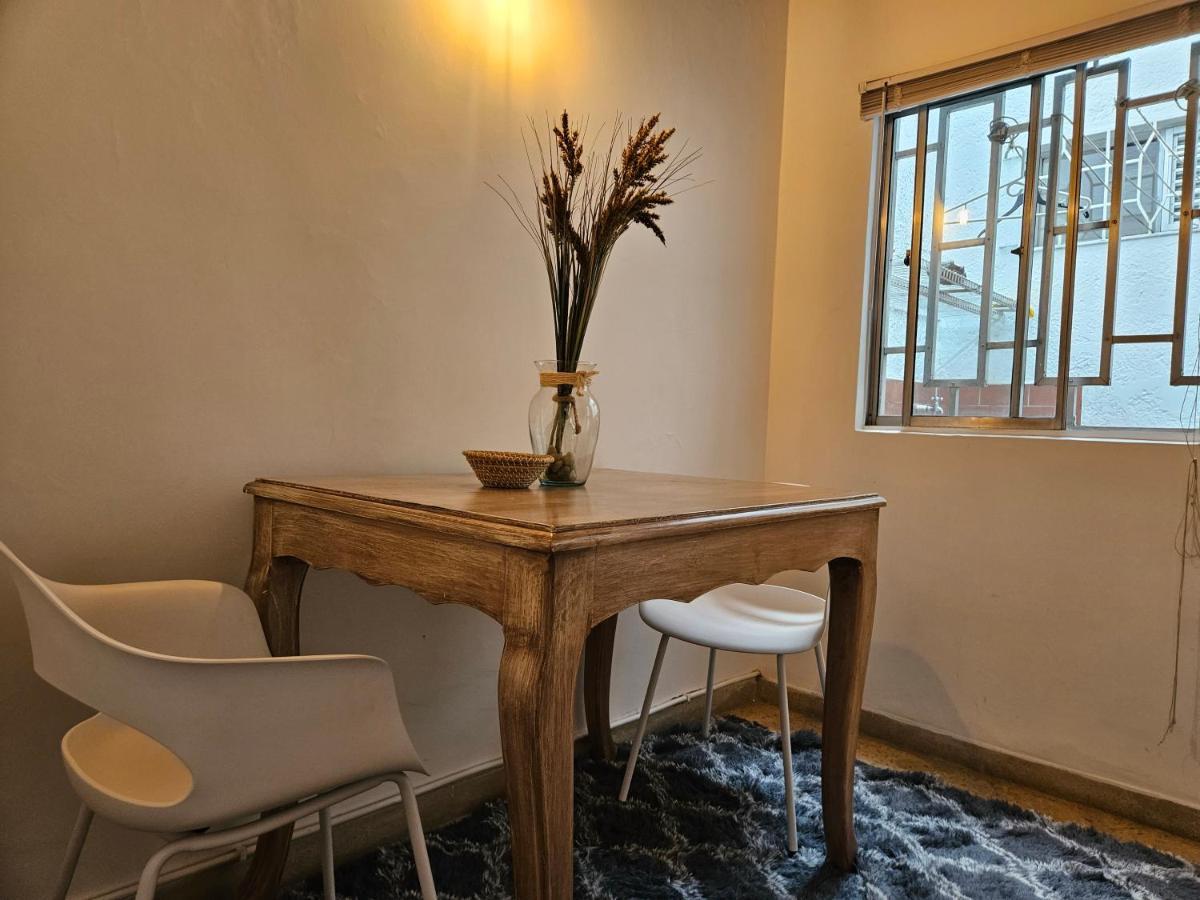 Large Studio With Balcon Apartamento Medellín